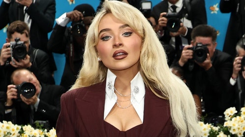 sabrina carpenter met gala no pants outfit