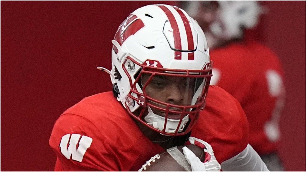 South Dakota State football player Nate White passed away at the age of 20. What is known about his death? He previously played for the Wisconsin Badgers. (Credit: Mark Hoffman/Milwaukee Journal Sentinel / USA TODAY NETWORK)