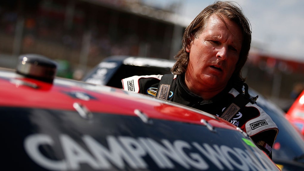 Scott Bloomquist died in a plane crash last summer, and it appears to have been on purpose. 