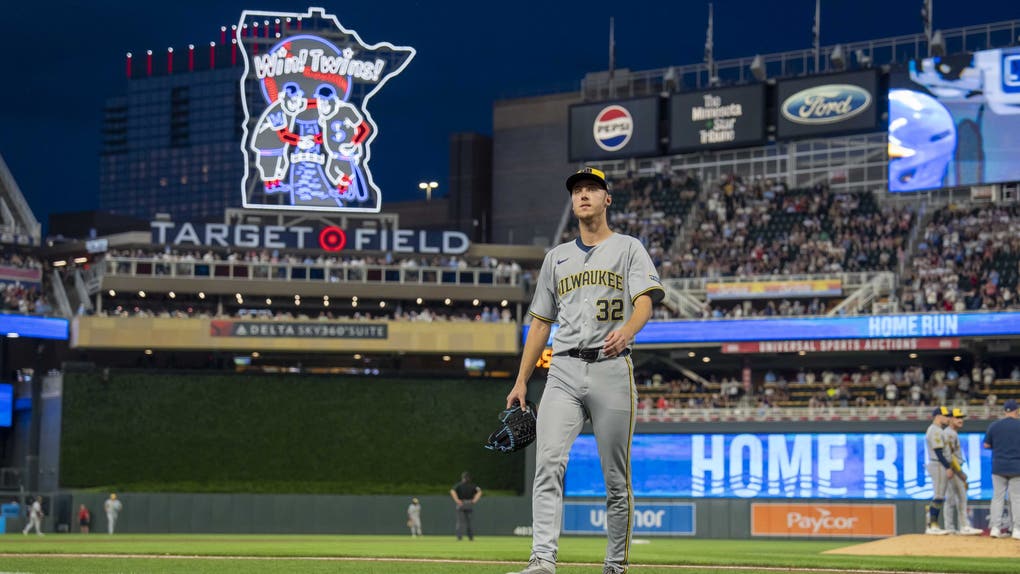 Jacob Misiorowski of the Milwaukee Brewers