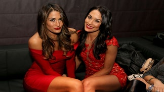 BELLA TWINS