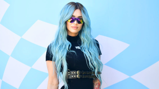 Megan Fox Announces Her Kid's Weird Name, Readers' Embarrassing Moments & What Is Will Smith Doing?