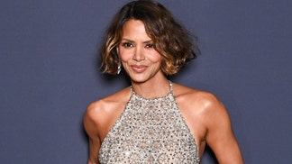 halle berry bikini boyfriend van hunt new music