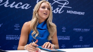 Riley Gaines has support of Hollywood star.