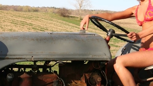 animal rights group going after bikini farmer for drinking milk