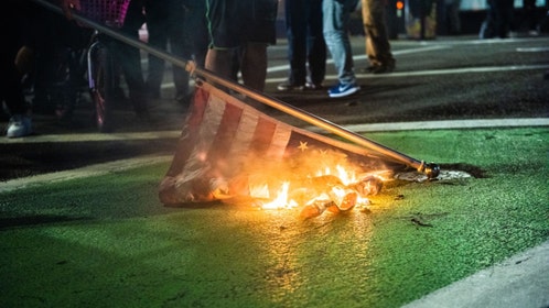 Another peaceful protest has turned into a riot, despite democrats promising us everything is fine.