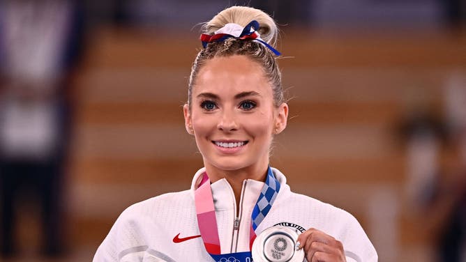 Mykayla Skinner is speaking out about being bullied by Simone Biles.