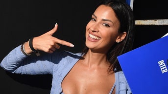 italian sideline reporter eleonara incardona club world cup braless outfit
