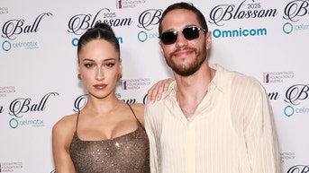 Pete Davidson's girlfriend Elsie Hewitt announces that she is pregnant