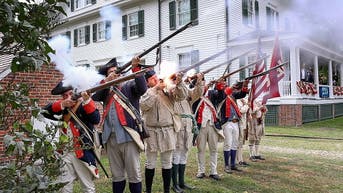 Revolutionary War reenactors