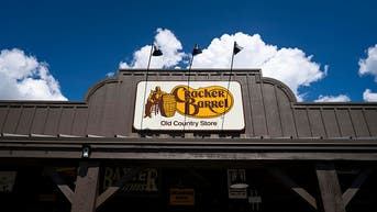 Cracker Barrel logo