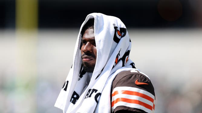 Shedeur Sanders Addresses Dillon Gabriel's Comments About 'Entertainers' And 'Competitors'