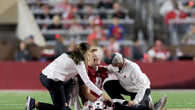 Wisconsin QB Suffers Scary Injury Moment, Fans Desperate For Update: WATCH