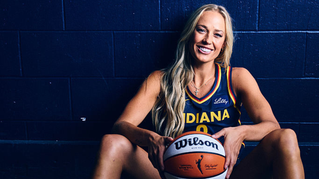 Sophie Cunningham Dances In Her Bikini & The Best Reactions To Bill Belichick UNC Debut