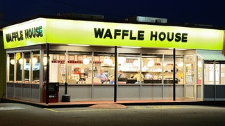 late night brawl teens and employees at georgia waffle house