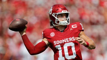 Oklahoma QB John Mateer Is Out For Period Of Time After Thumb Surgery