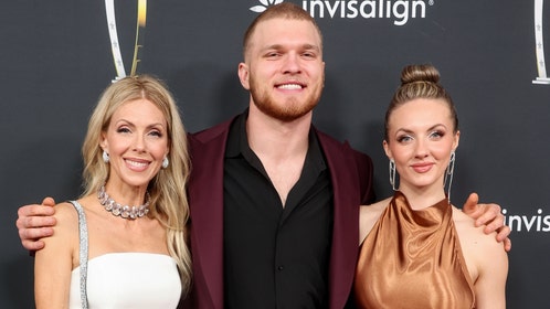 Aidan Hutchinson's mom Melissa Monday Night Football