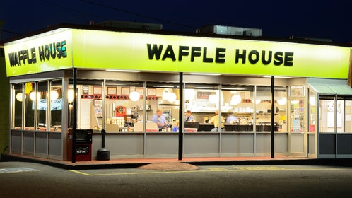 late night brawl teens and employees at georgia waffle house