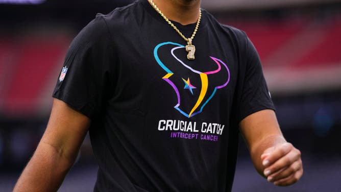 Houston Texans Have Pregame Moment Of Silence For Victims Of Violence But Don't Mention Charlie Kirk