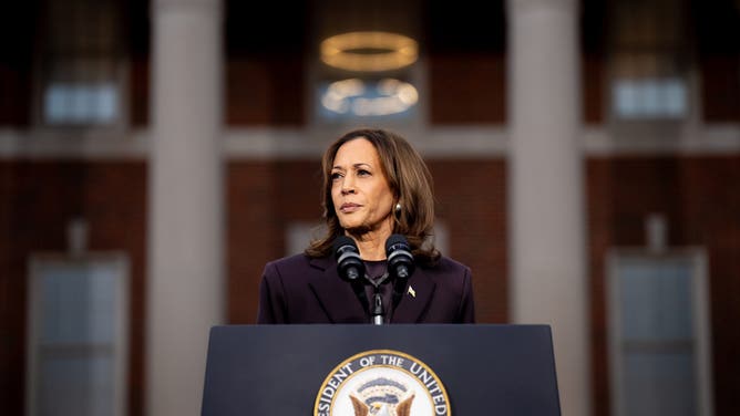 Kamala Harris Brutally Roasted For Hilarious Reason: REACTIONS