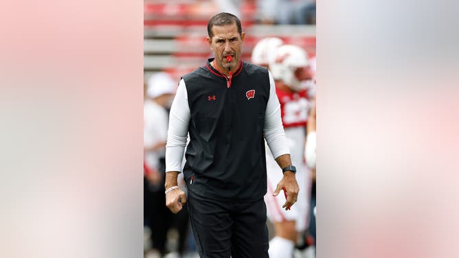 NFL Coach Spotting Sparks Mass Speculation About Job Change