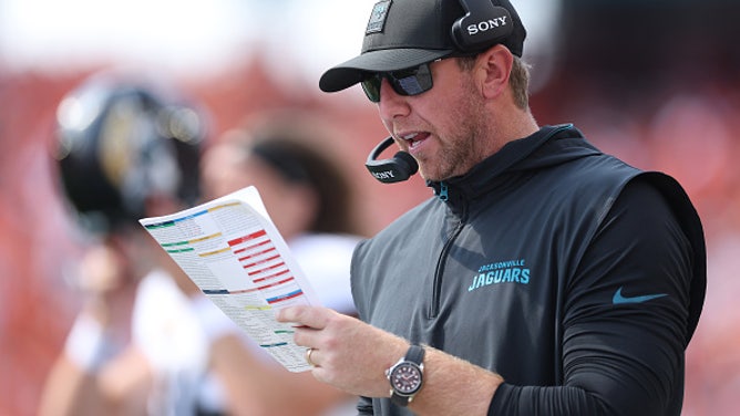 Trevor Lawrence Has Interesting Exchange With Rookie Coach Liam Coen as Jaguars Blow It Late