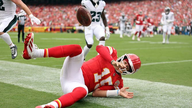 Kansas City Chiefs Off To Historically Bad Start And It's Hard To Recognize How They're Playing