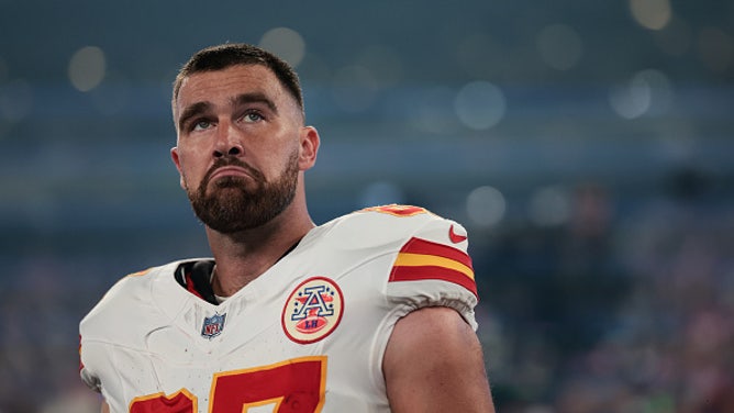Travis Kelce, Andy Reid Caught in Another Heated Exchange During Primetime Struggle
