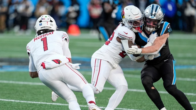 Arizona Cardinals QB Kyler Murray runs the ball against the Carolina Panthers at Bank of America Stadium in Norta Carolina. (Photo Credit: Jim Dedmon-Imagn Images)