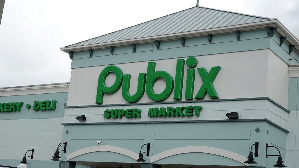 florida man metal shelf publix brawl
