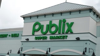 florida man metal shelf publix brawl