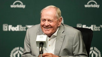 Jack Nicklaus smiling