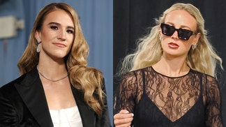 Sabrina Ionescu and Sophie Cunningham