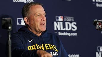 Pat Murphy of the Milwaukee Brewers