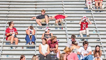 South Carolina Students Embarrass Themselves With Awkward ‘Fire Mike Shula’ Protest After Oklahoma Loss