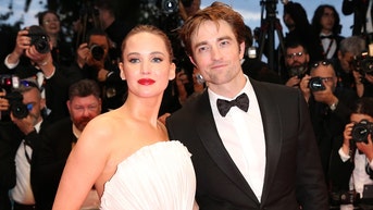 jennifer lawrence and robert pattinson danced naked together for upcoming movie