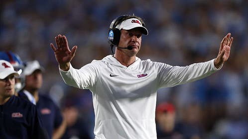 No, Lane Kiffin Didn’t Accuse Oklahoma of Stealing Signals — At Least Not The Connor Stalions Way