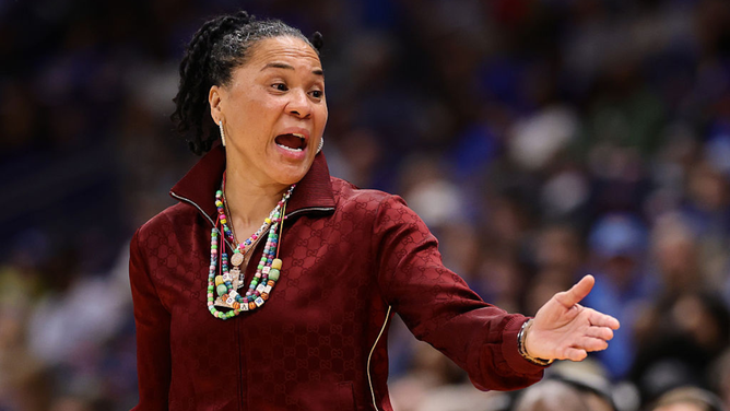 Dawn Staley Says NBA Isn't Ready For A Female Head Coach