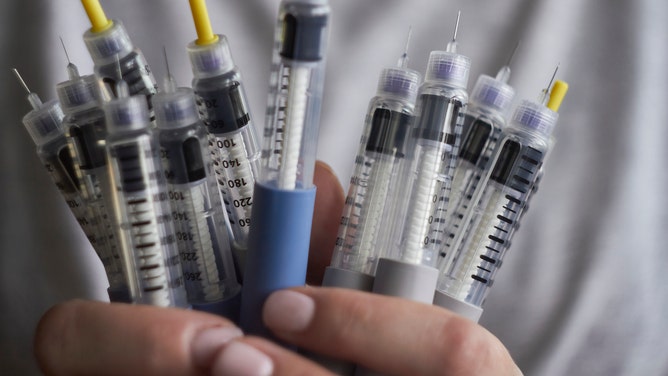 Lunatic Influencer Sentenced To Six Months In Jail For Running Around & Jabbing People With Needles As A Prank