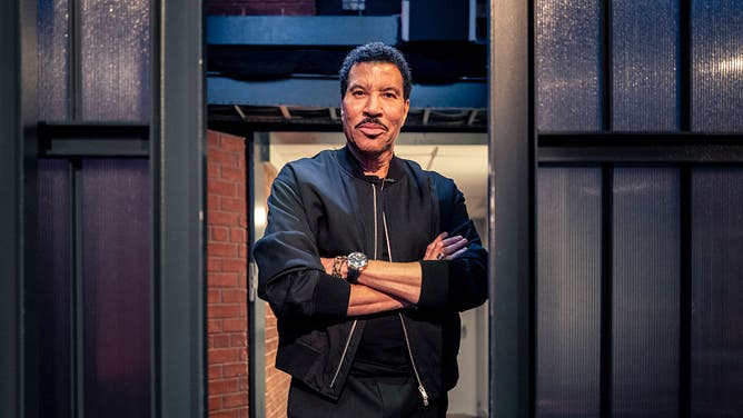 Lionel Richie Angers Fans With $600 'Concert' That Was Just a Book Talk With Robin Roberts