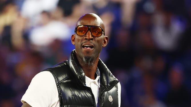 NBA Legend Drops F-Bomb During Hilarious Speech With Kids In Attendance: WATCH