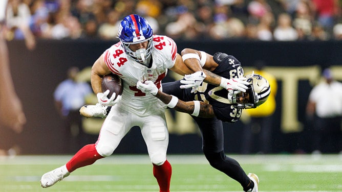 Costly Mistakes From Rookies Jaxson Dart, Cam Skattebo Doom the Giants