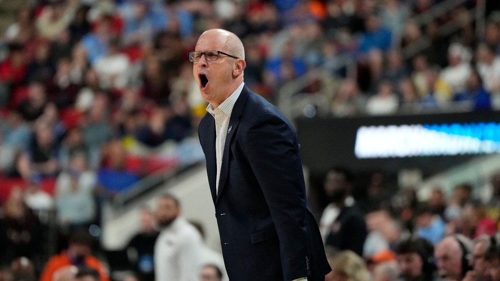 Dan Hurley screaming