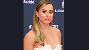 paula badosa is sexy and single