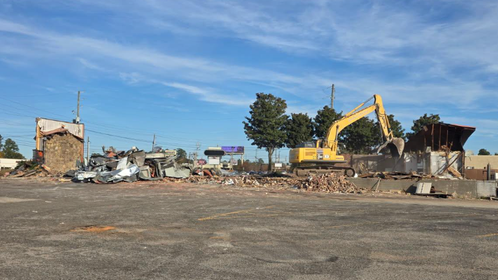 augusta Georgia hooters torn down