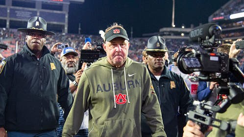 Auburn Fires Hugh Freeze Following Kentucky Loss And Fan Backlash On The Plains