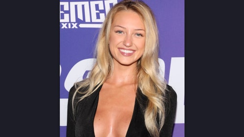 Sydney Thomas in leather to team up with Gia Duddy at F1 Las Vegas