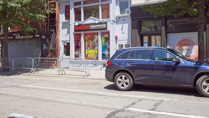 Hustler Hollywood Adult Store in Shreveport had $1,000 in merchandise taken