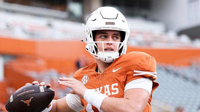Texas Longhorns quarterback Arch Manning