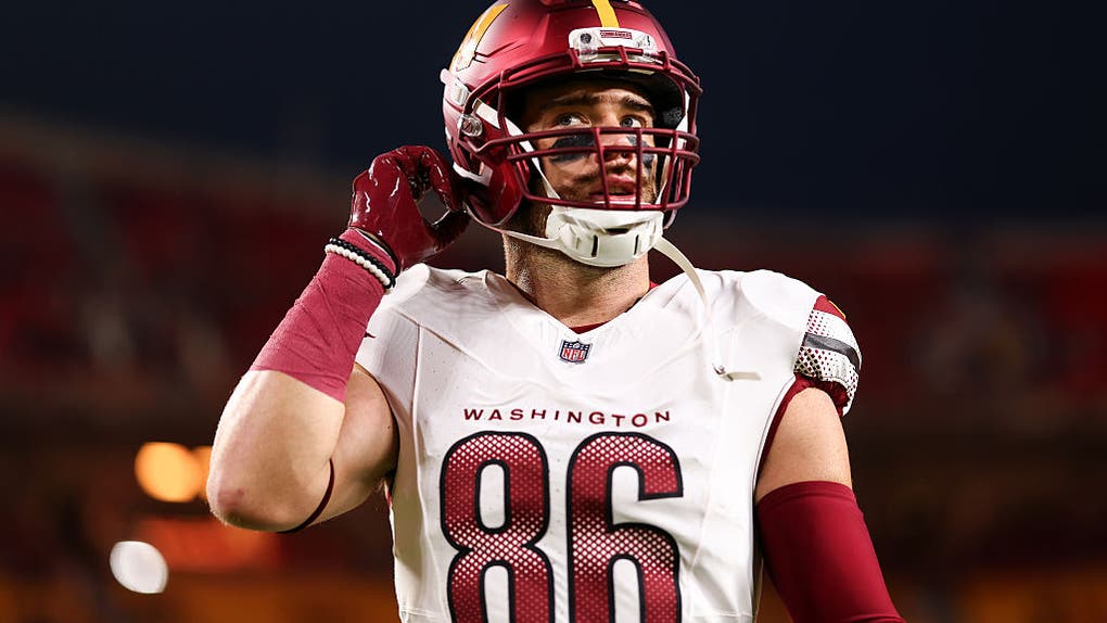 Zach Ertz of the Washington Commanders